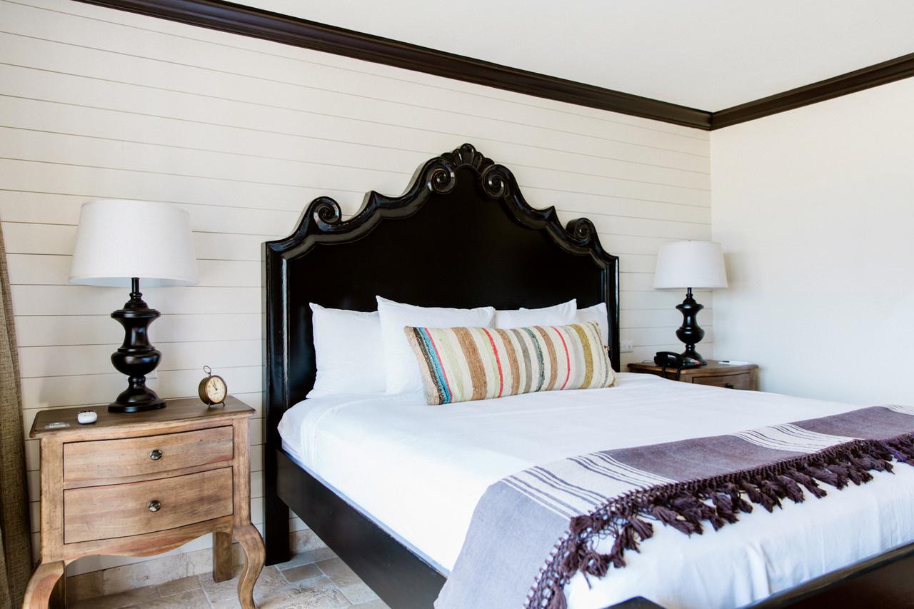 Hillside Boutique Hotel Castroville Экстерьер фото